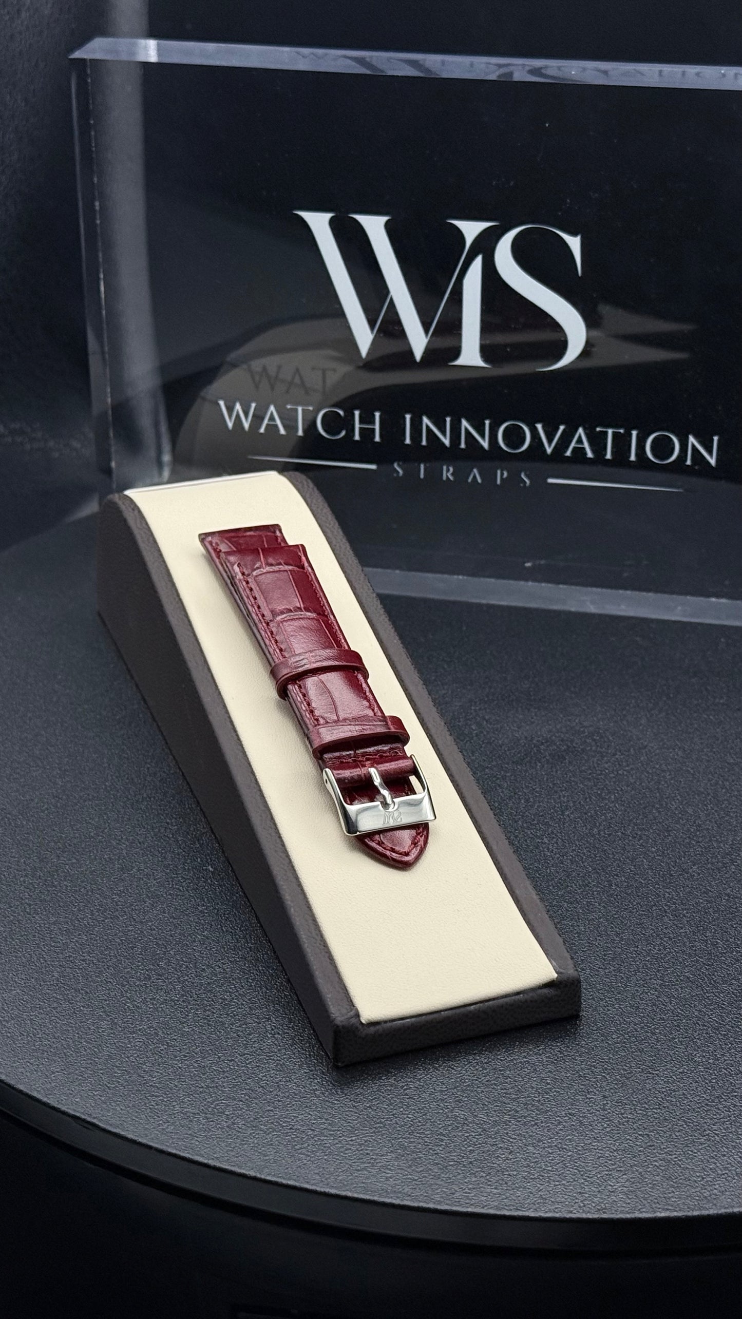 Alligator- Red- 20mm leather band