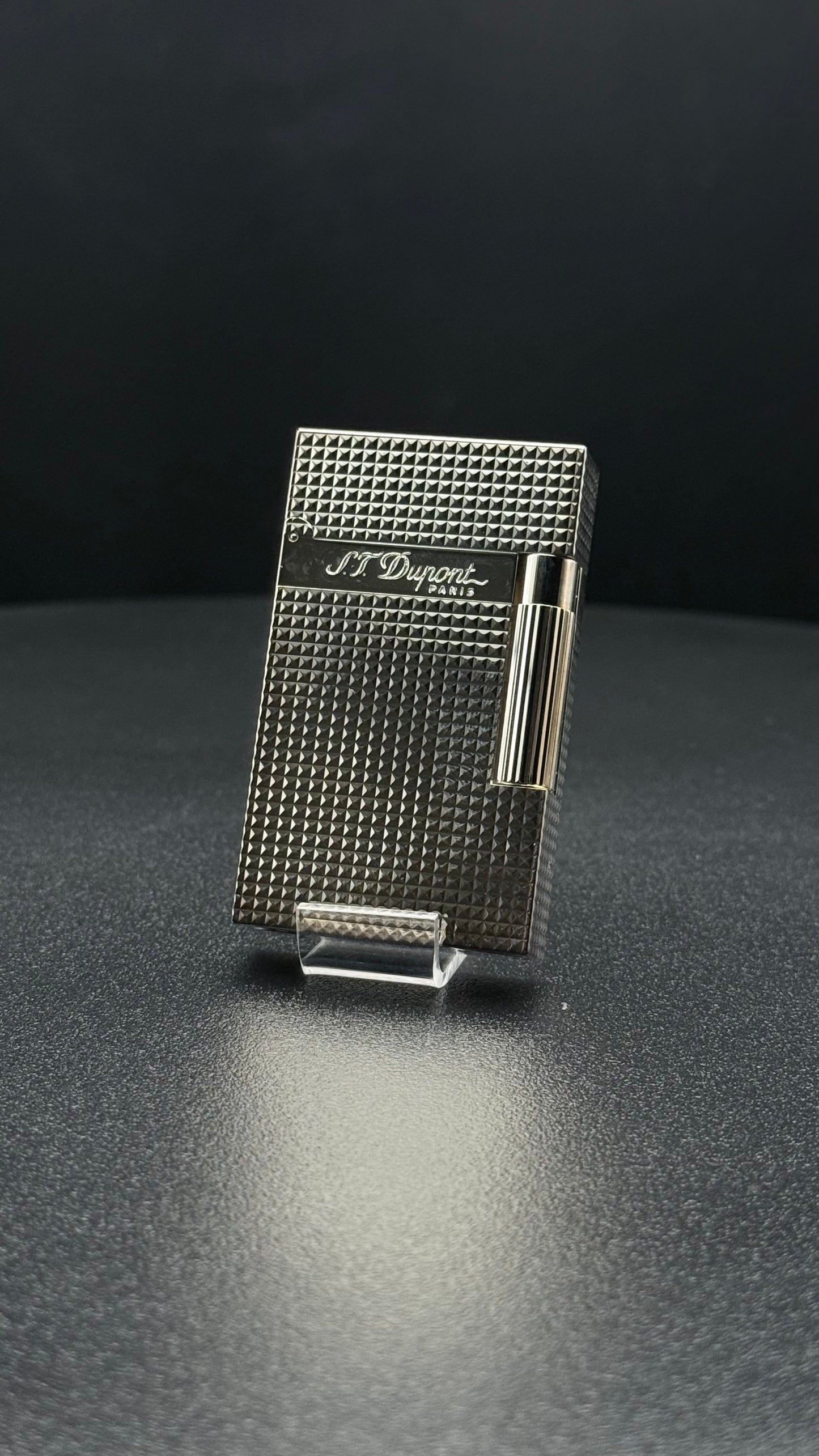 S.T. Dupont line 2 lighter diamond head silver- 016184
