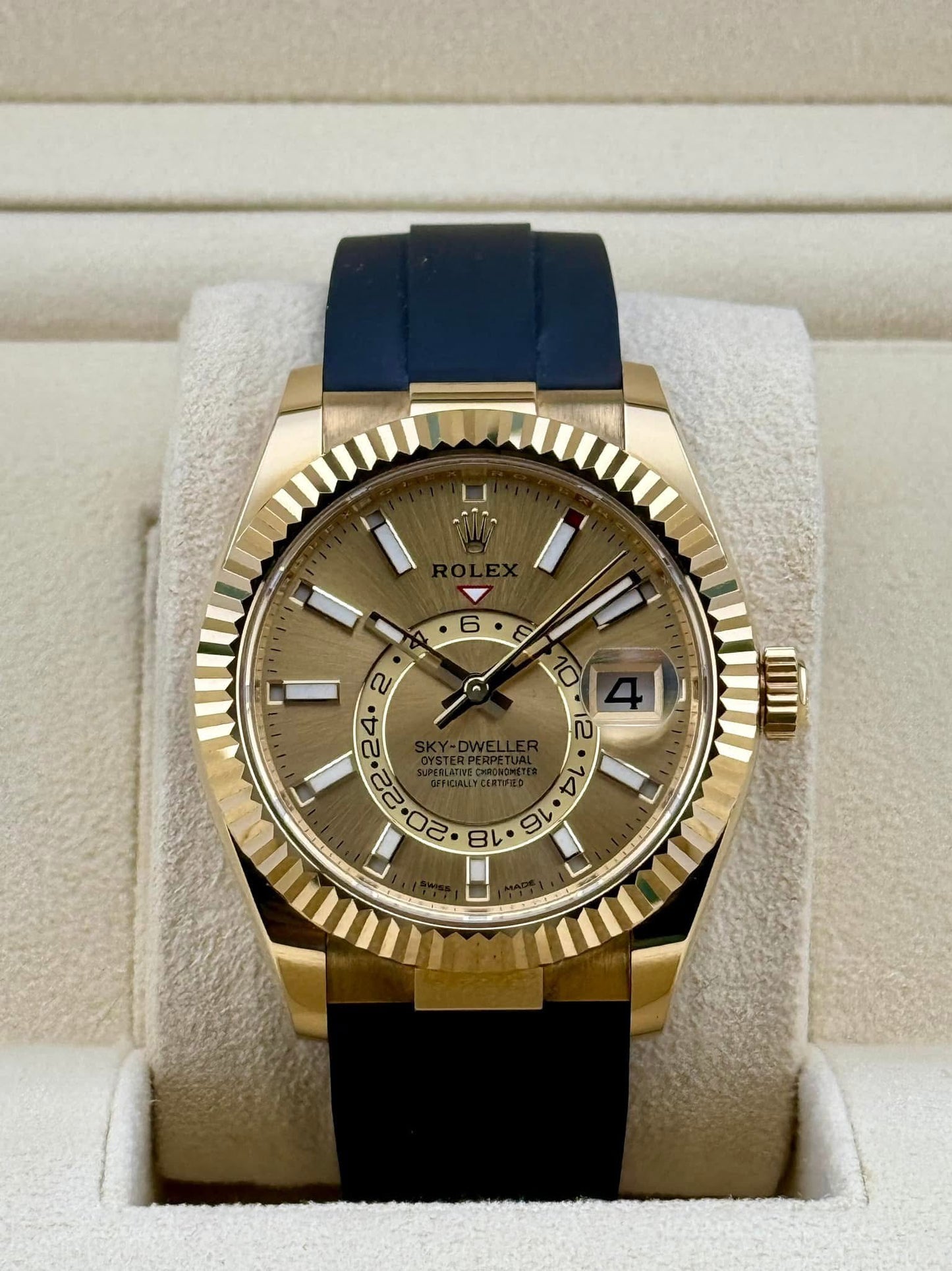 Rolex Sky Dweller 18k Yellow Gold image 0