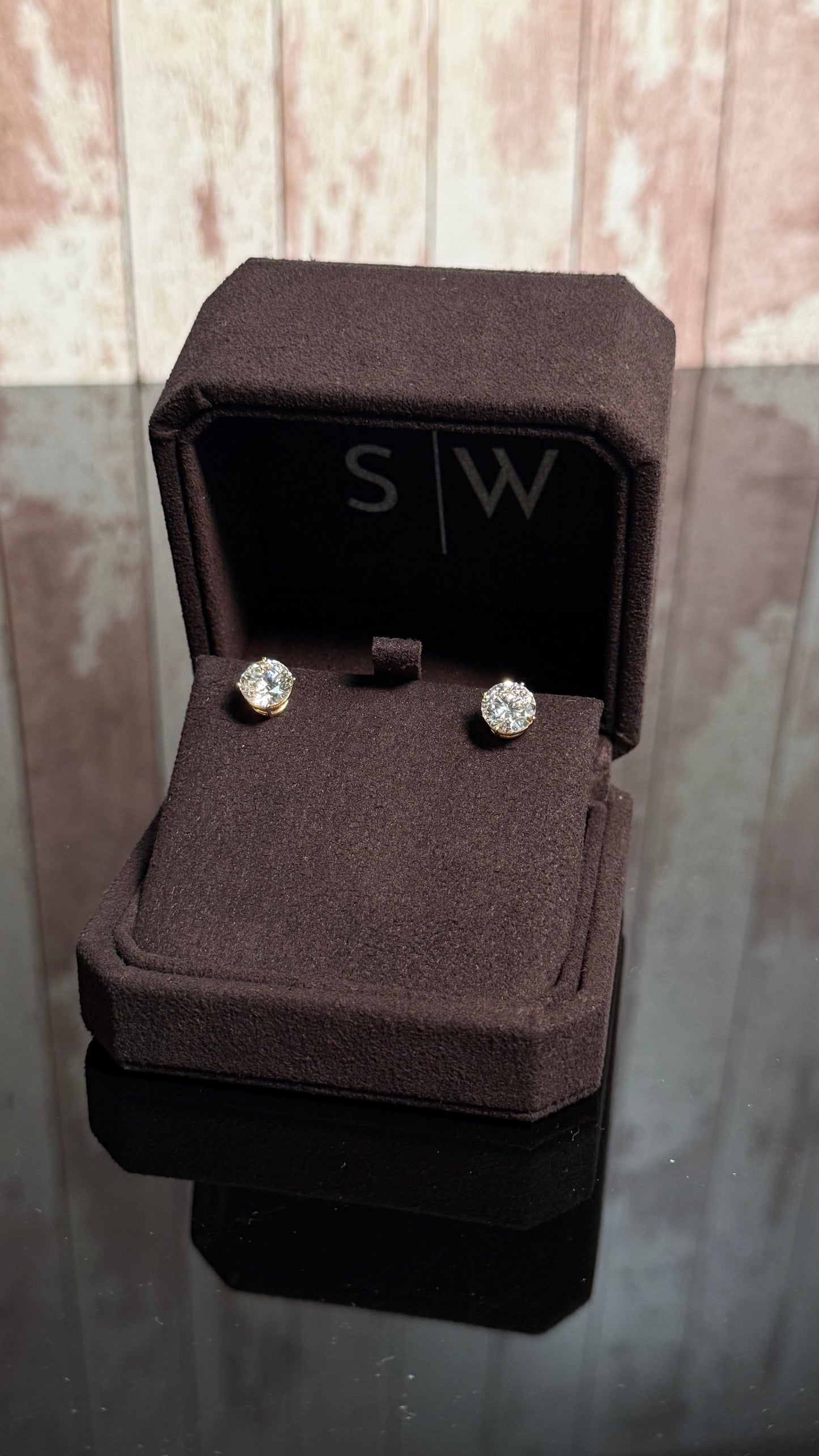 4 CT YG Diamond Stud 4 Prong