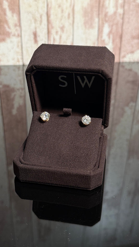 4 CT YG Diamond Stud 4 Prong